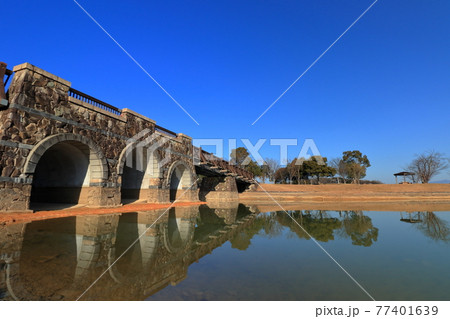 王子皿池公園の夕日 77401639