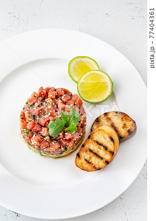 Tuna Tartare Tuna Tartare 77404361