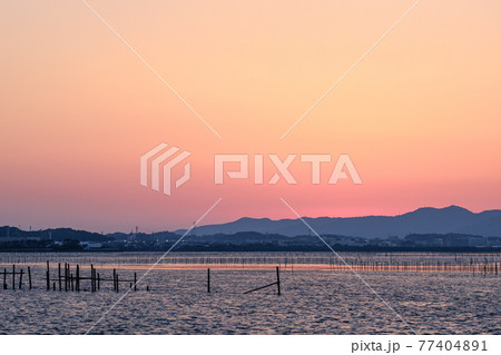 浜名湖 弁天島の夕景 浜名湖 弁天島の夕景 77404891