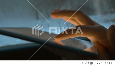 Pad is easy way to keep in touch during trip Pad is easy way to keep in touch during trip 77405311