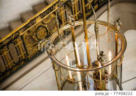 フランスパリのベルサイユにあるマリーアントワネット離宮の小トリアノン宮殿 フランスパリのベルサイユにあるマリーアントワネット離宮の小トリアノン宮殿 77408222