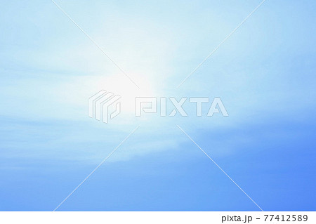 薄曇の空 77412589