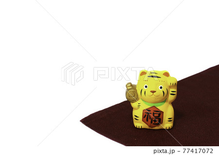 2022年賀状　寅　干支 77417072