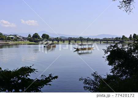 嵯峨野嵐山　渡月橋と大堰川（桂川） 77420172