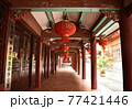 寺院の屋外廊下 77421446