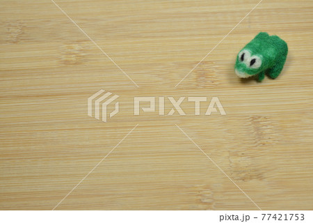ニードルフェルトで作ったカエル ニードルフェルトで作ったカエル 77421753