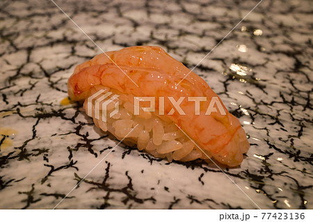 金沢駅近くのお寿司屋さんで食べた握り寿司 77423136