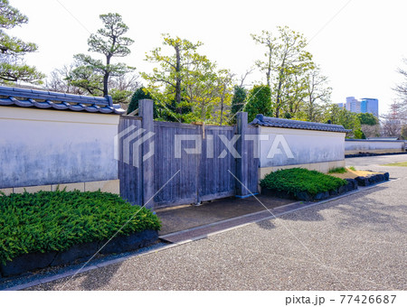 駿府城公園 紅葉山庭園へ繋がる門 77426687