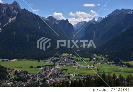 Toblach valley 77429342