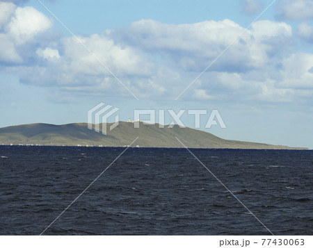 北海道礼文島 沖合からの眺め  / Rebun Island, Hokkaido, Japan 77430063