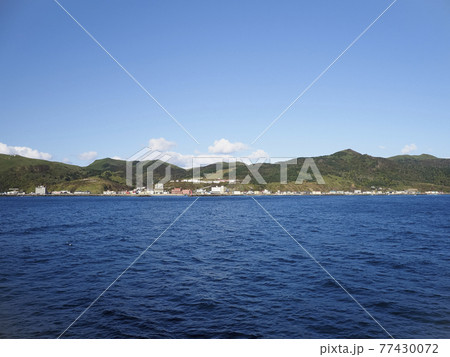 北海道礼文島 沖合からの眺め  / Rebun Island, Hokkaido, Japan 77430072