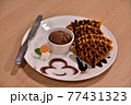 お菓子 スイーツ チョコレート 77431323