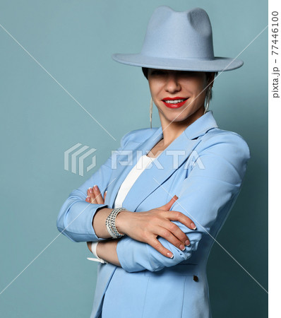 Smiling short haired brunette businesswoman in Smiling short haired brunette businesswoman in 77446100