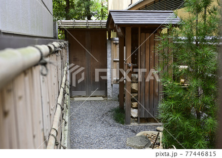 六道珍皇寺 黄泉がえりの井戸 六道珍皇寺 黄泉がえりの井戸 77446815