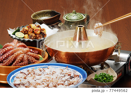 蛸しゃぶのコース料理箸で持ち上げ 77449562