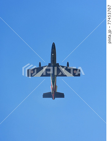 イタリア空軍アクロバットチーム「フレッチェ・トリコローリ」ソロ イタリア空軍アクロバットチーム「フレッチェ・トリコローリ」ソロ 77453767