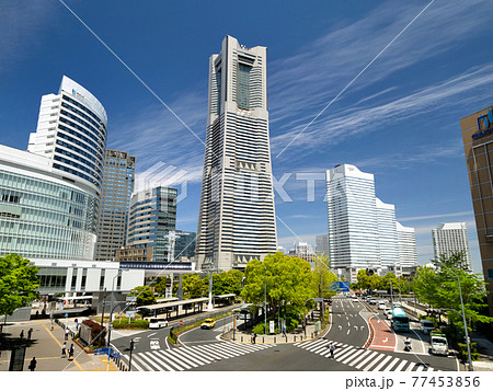 桜木町駅前と横浜ランドマークタワー 神奈川県横浜市 桜木町駅前と横浜ランドマークタワー 神奈川県横浜市 77453856
