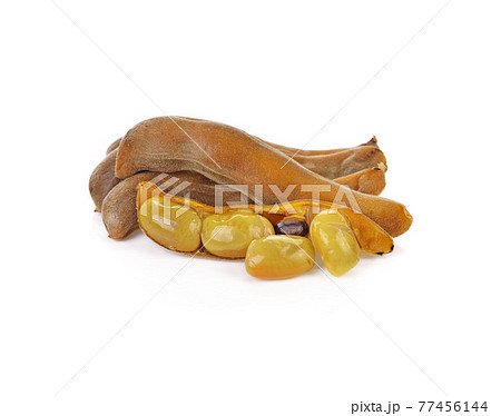 mucuna pruriens or velvet bean isolated on white background 77456144