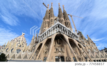 スペイン・バルセロナの世界遺産サグラダファミリア～受難のファザード～ 77456657