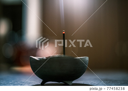 香炉の中で焚いたお香06 香炉の中で焚いたお香06 77458238