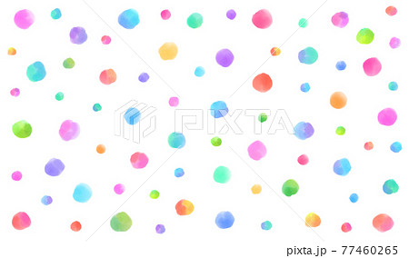 水彩で描いたカラフルなドット模様 77460265