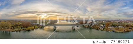 Aerial view of the Nibelungen Bridge in Worms with a view of the city gate 77460571
