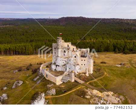 Ruined Mirow Castle, Poland 77462152