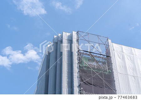 建設現場　足場　飛散防止メッシュシート 77463683