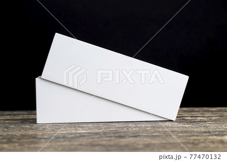white paper or cardboard box 77470132