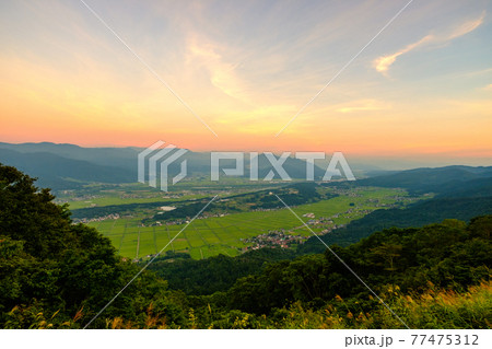 平丸峠の風景(夕暮れ) 平丸峠の風景(夕暮れ) 77475312