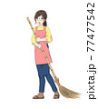 掃除をする女性 77477542