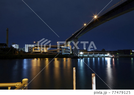 千本松大橋 めがね橋 夜景【大阪都市風景】 千本松大橋 めがね橋 夜景【大阪都市風景】 77479125