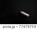 黒 背景 口紅 77479759