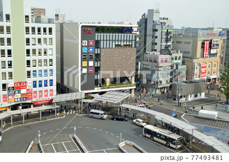 調布駅前広場、バスターミナル 77493481