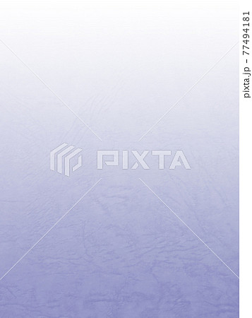 木目模様のある和紙/淡い薄墨青色 上から下へ濃くなるグラデーション和紙 背景素材 縦 他色有り 77494181