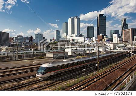 ささしまライブ駅から見た名古屋駅のビル群 77502173