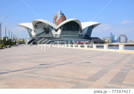 Summer on Baku Boulevard. Azerbaijan 77507427