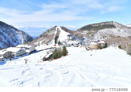 志賀高原 サンバレースキー場より妙高山方面を望む(長野県山ノ内町)【2021.3】 志賀高原 サンバレースキー場より妙高山方面を望む(長野県山ノ内町)【2021.3】 77516090