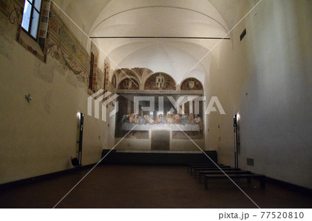 イタリアのミラノのサンタ・マリア・デッレ・グラツィエ教会の最後の晩餐 イタリアのミラノのサンタ・マリア・デッレ・グラツィエ教会の最後の晩餐 77520810