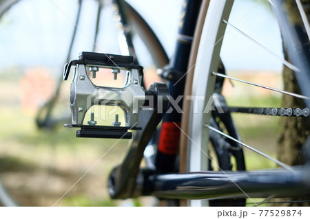 クロスバイクのペダル クロスバイクのペダル 77529874