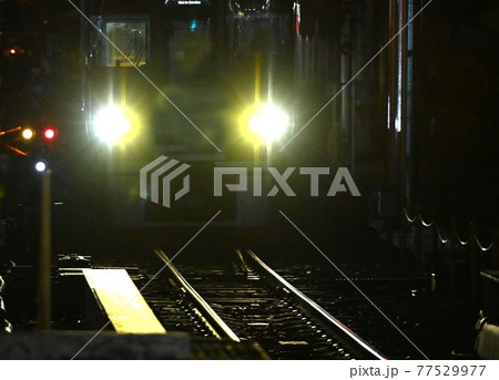 電車のヘッドライト 電車のヘッドライト 77529977