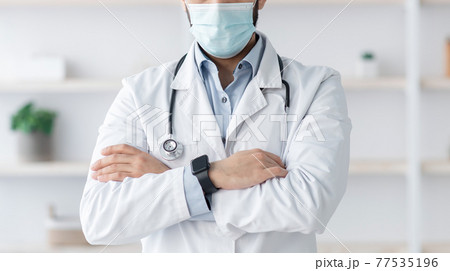 COVID-19 outbreak and work of medical staff in modern clinic COVID-19 outbreak and work of medical staff in modern clinic 77535196
