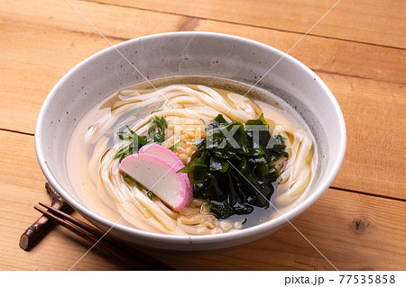 わかめうどん 77535858