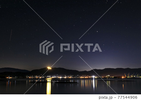 瀬戸内の夏の星景 万葉火灯る空 瀬戸内の夏の星景 万葉火灯る空 77544906