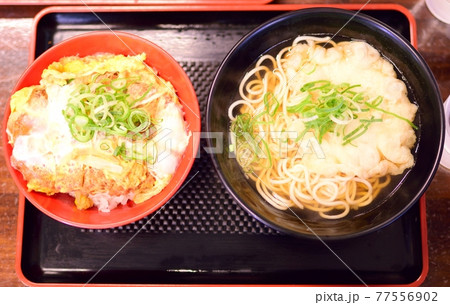 駅そばとカツ丼セット 77556902