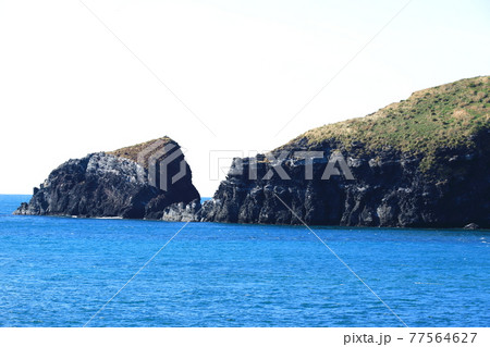島 海 海岸 77564627