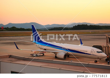 広島空港 夕景 広島空港 夕景 77571813