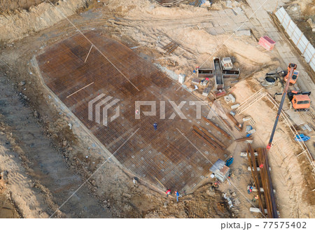 Foundation pit for monolithic reinforced skyscraper Foundation pit for monolithic reinforced skyscraper 77575402