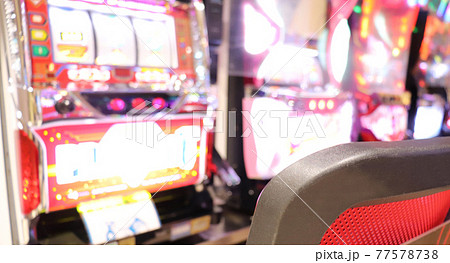 パチンコ台 77578738