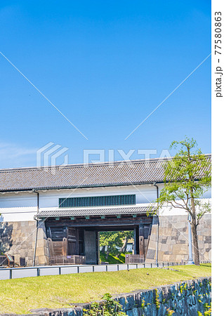東京の都市風景 皇居外苑 旧江戸城外桜田門 77580863